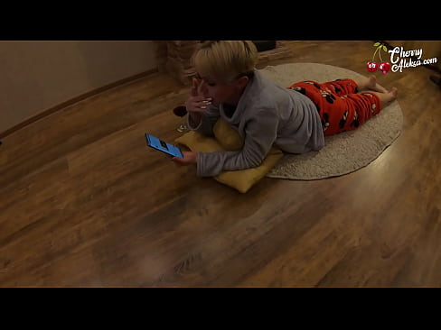 ❤️ Skør blondine suger kæmpe pik og hopper på den - analsex ❤ Anal porno at da.moresexmovies.ru